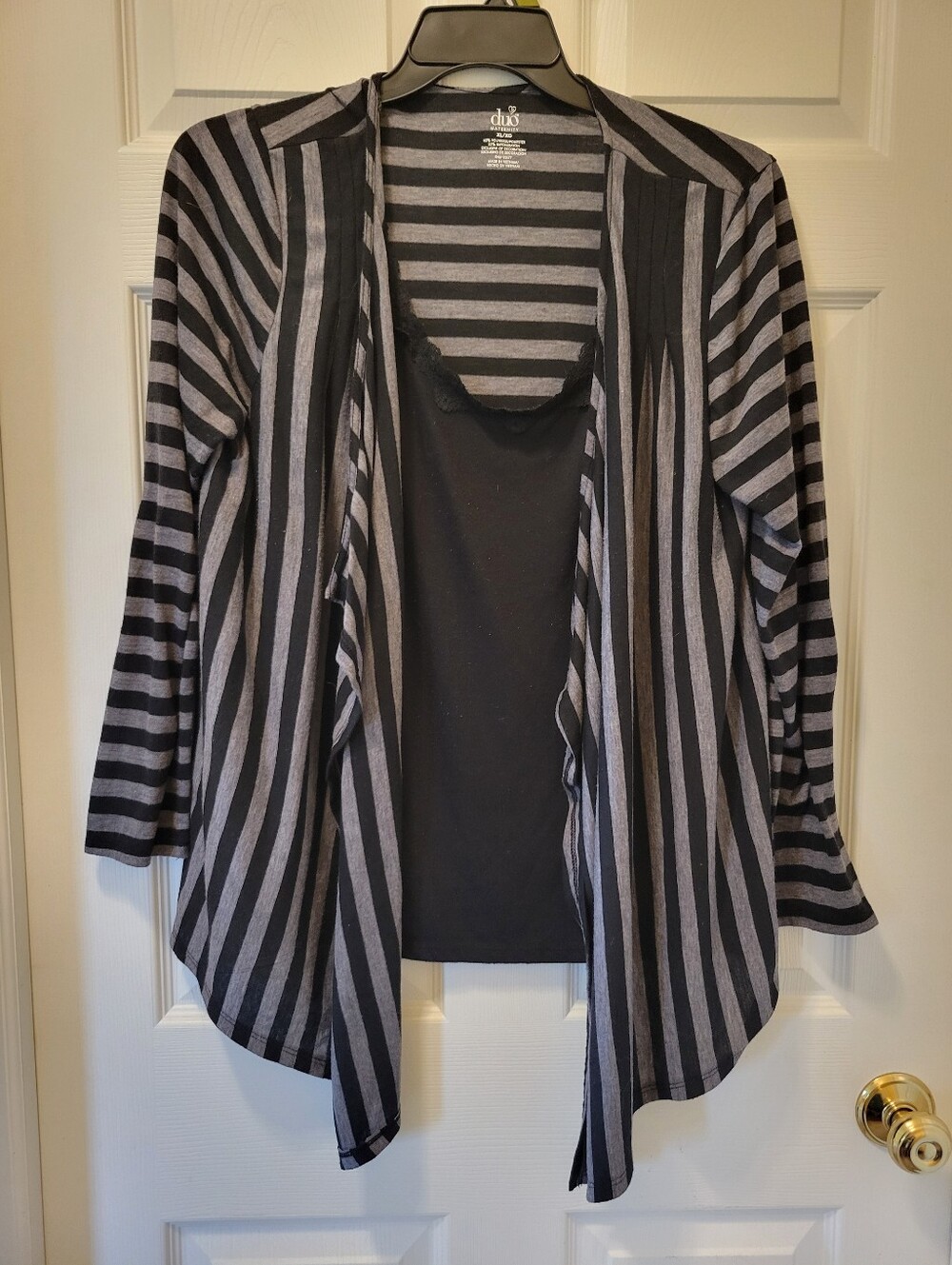 Womens Sz. XL Maternity Top